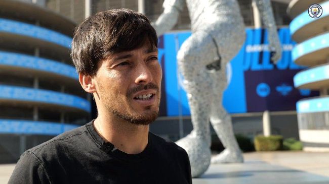 配音行业的当下：项目多坎坷、行业标准有待完善汐玥分享了她过去为某游戏厂商制作的知名国漫改编的游戏配音的经历，因为汐玥配的是儿童角色，又是国产动画电影中家喻户晓的一位，所以她的压力会很大。