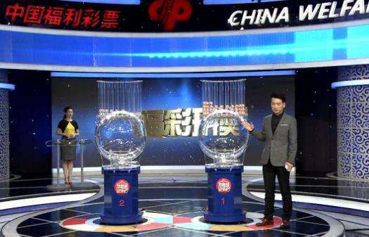 音乐颁奖礼群星璀璨 蔡依林性感热舞罗志祥耍帅 2013-06-03 2013年电台流行音乐颁奖典礼，6月2日晚间在台北小巨蛋举行，32组的实力+偶像派艺人接力演唱，蔡依林、罗志祥、萧亚轩、范玮琪、S.H.E.、李玟悉数登场，个个是巨星。